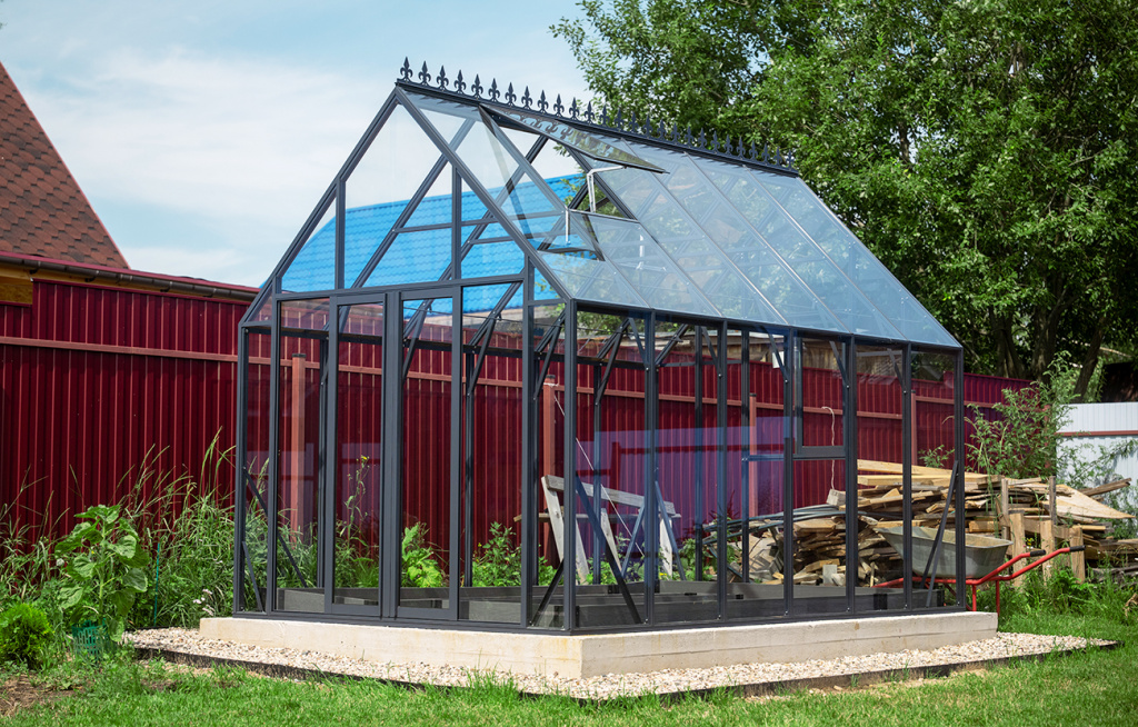ЭСТРЕЛЛА теплица с углом ската крыши 45 градусов Bionika_2.5_english_teplisa_glass-house.ru.jpg